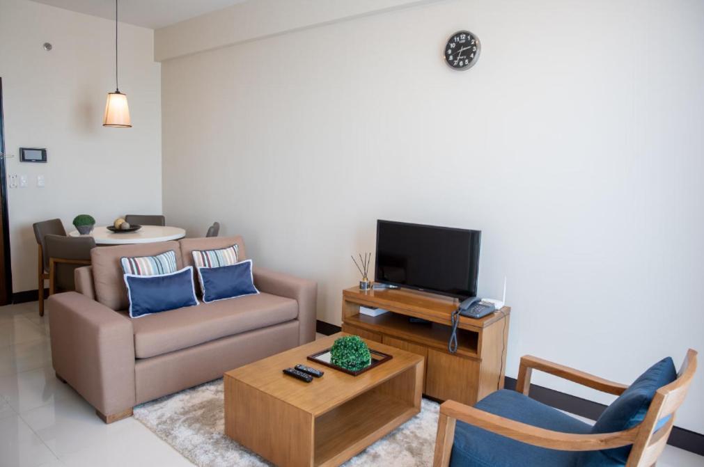 Mactan Newtown Condo With Free Airport Pickup Lapu-Lapu City Exterior photo