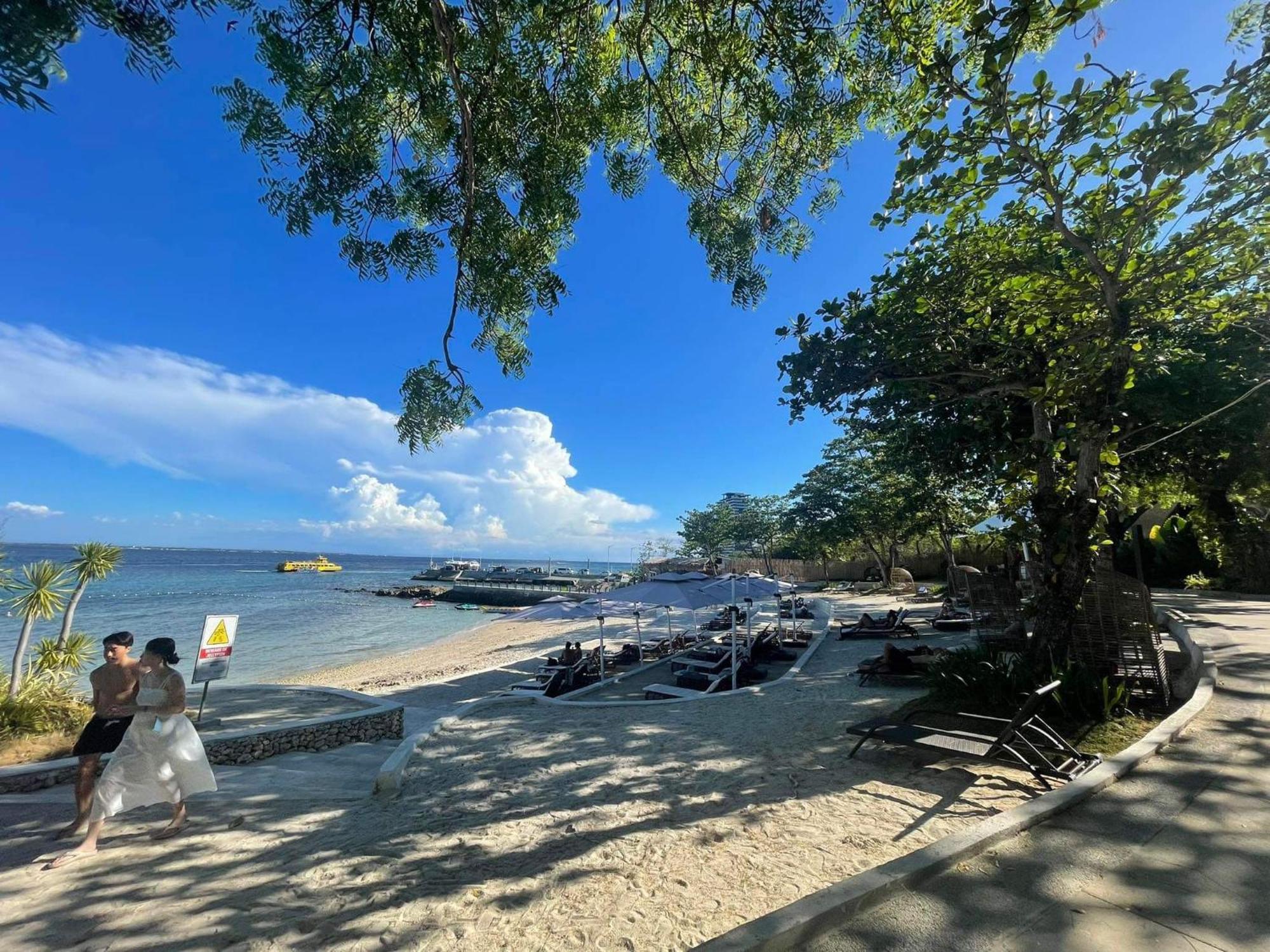 Mactan Newtown Condo With Free Airport Pickup Lapu-Lapu City Exterior photo